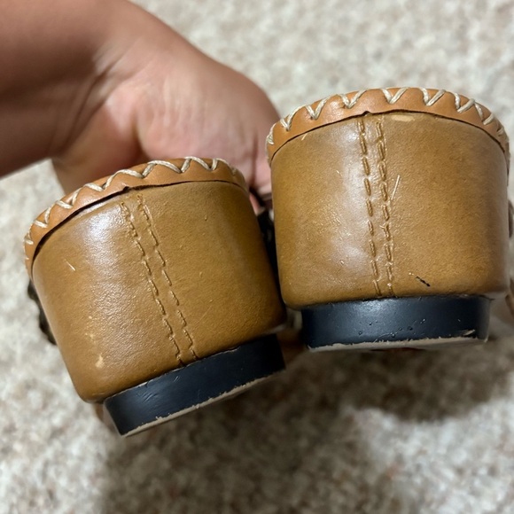 Rieker sz 38 (US 7) Brown Slip On Wedge w/Floral Design Padded Leather Footbed - Picture 4 of 8